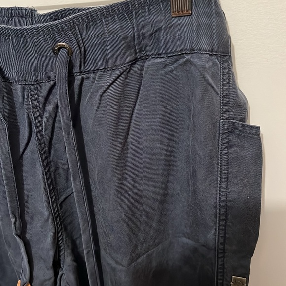 TenTree Joggers in Navy - Picture 2 of 10